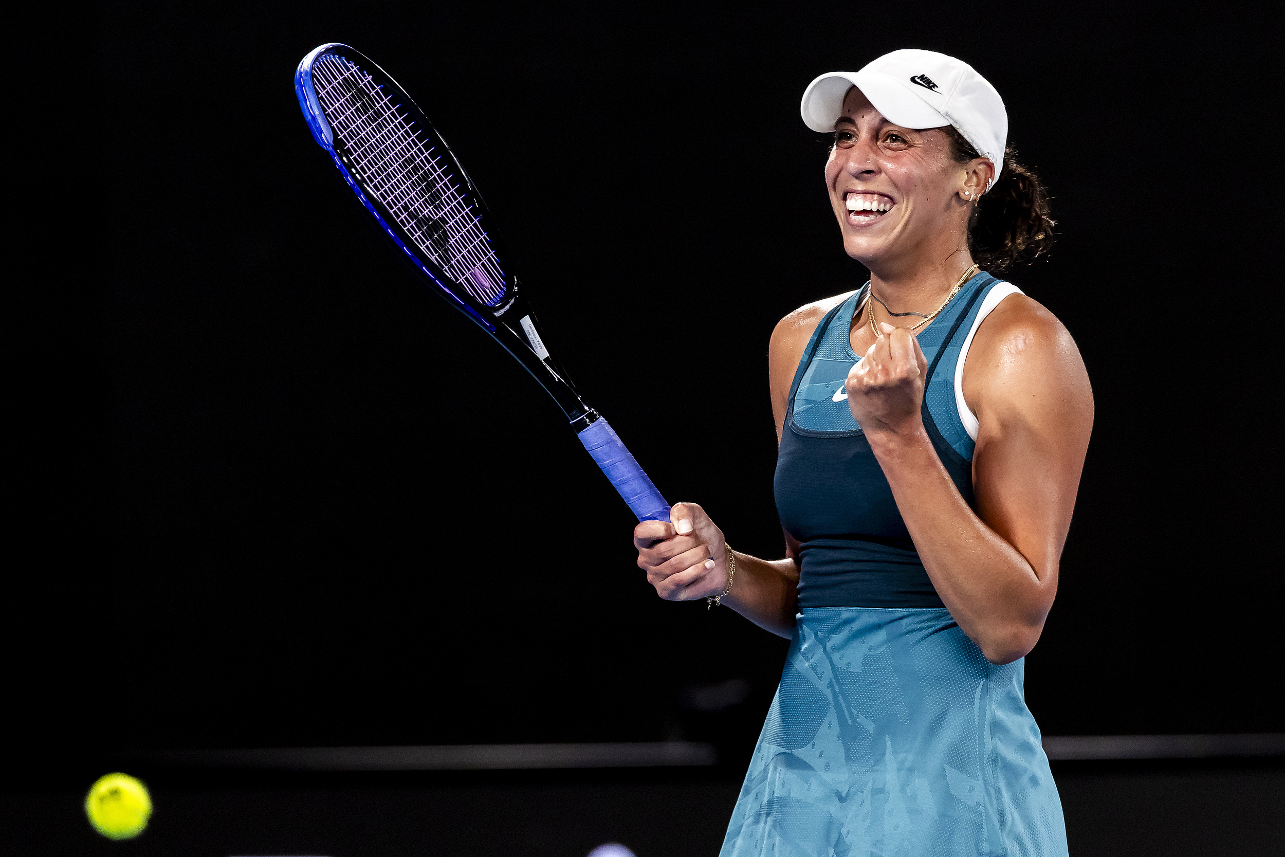 欧篮联今晚再迎强敌，勒沃库森外线爆发，主帅态度——信心回归，训练强度明显提升的简单介绍