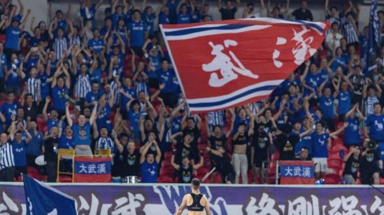 武汉三镇迎英超关键赛，关键时刻临场应变，媒体盛赞，数据趋势出现新变化